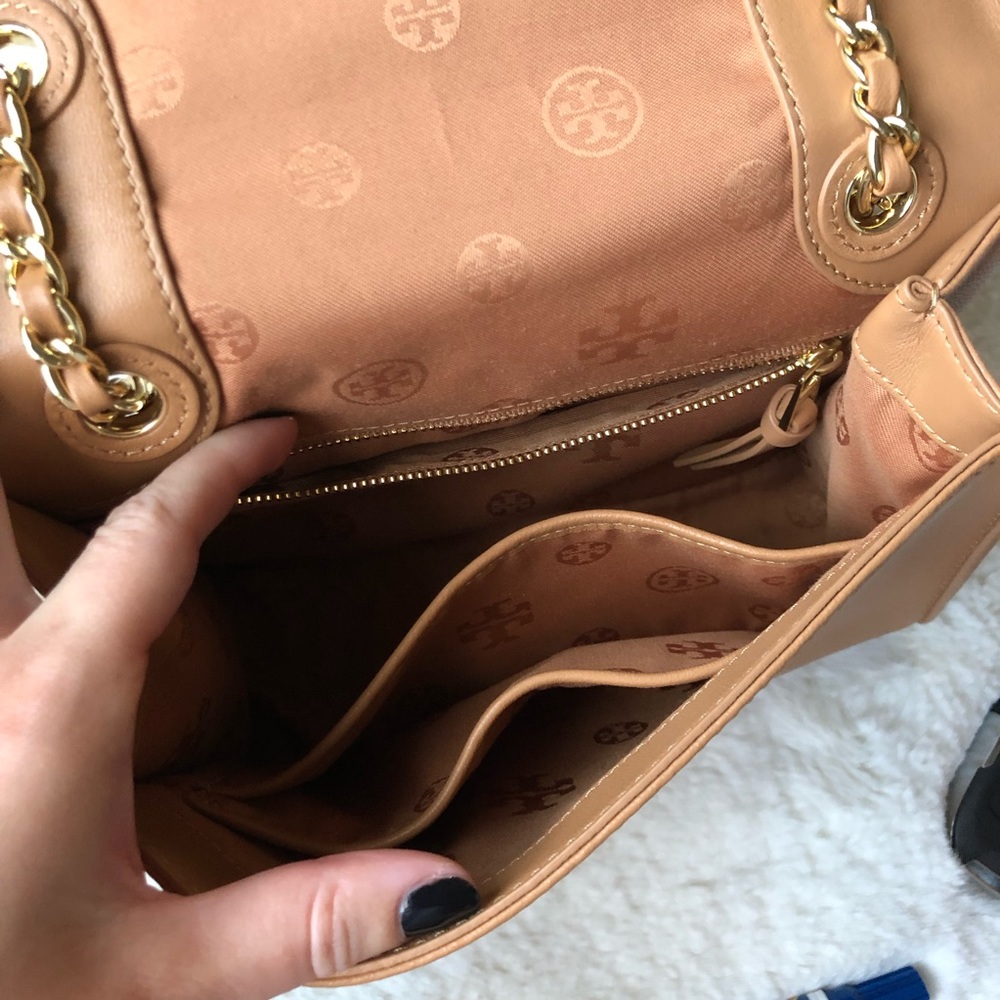 🎉HP🎉Tory Burch Alexa Purse/Wallet Set - Picture 5 of 6
